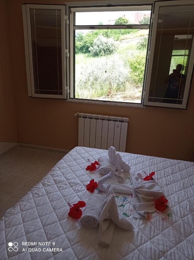 Villa Belvedere Campofelice Di Roccella Zewnętrze zdjęcie